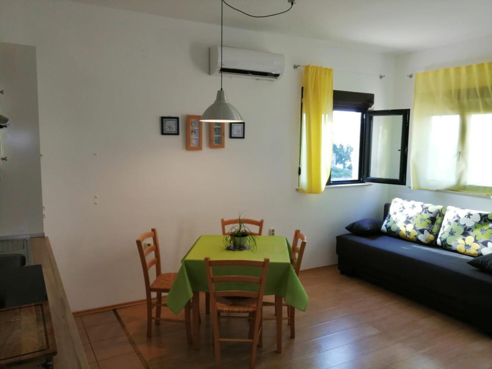 Dean Appartement Senj  Buitenkant foto